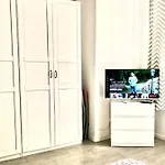 Cris - Close To Vatican - Centre&stadiumarea