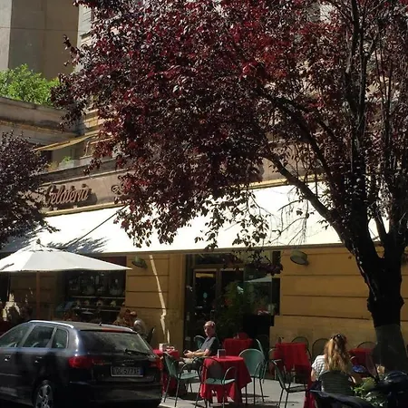 Cris - Close To Vatican - Centre&stadiumarea Rom