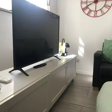 Cris - Close To Vatican - Centre&stadiumarea